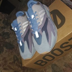 Yeezy boost 700 " carbon blues"  size 10